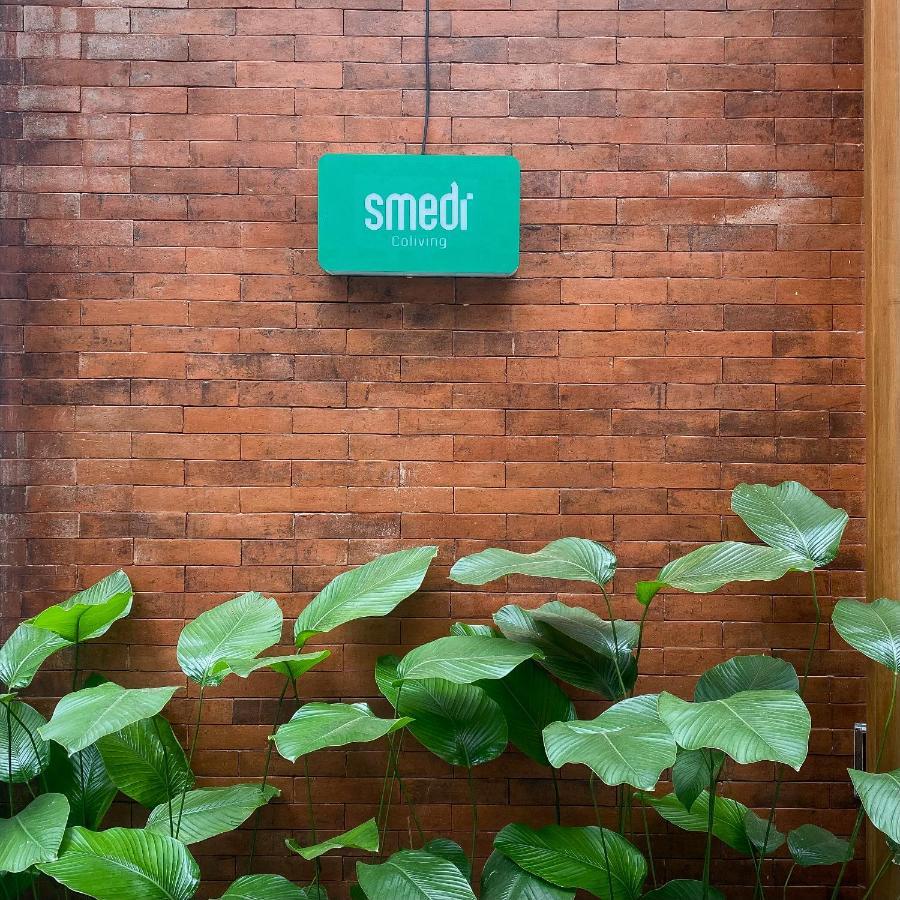 Smedi Coliving Hotel Yogyakarta Luaran gambar