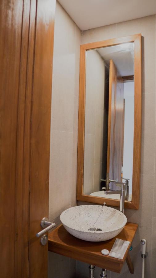 Smedi Coliving Hotel Yogyakarta Luaran gambar