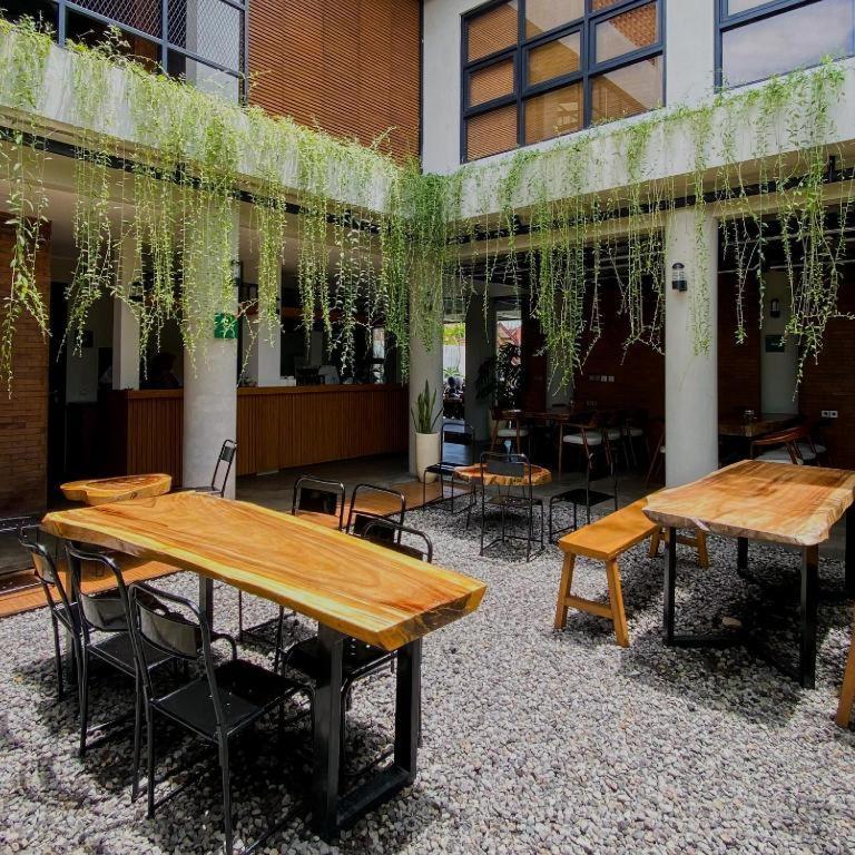 Smedi Coliving Hotel Yogyakarta Luaran gambar