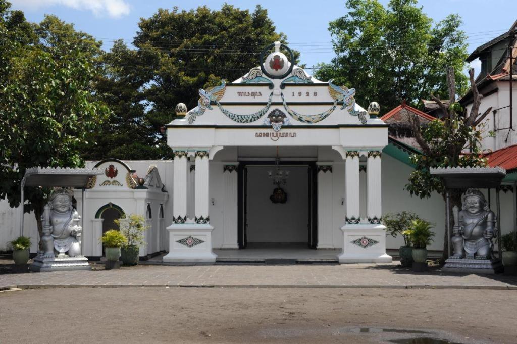 Smedi Coliving Hotel Yogyakarta Luaran gambar